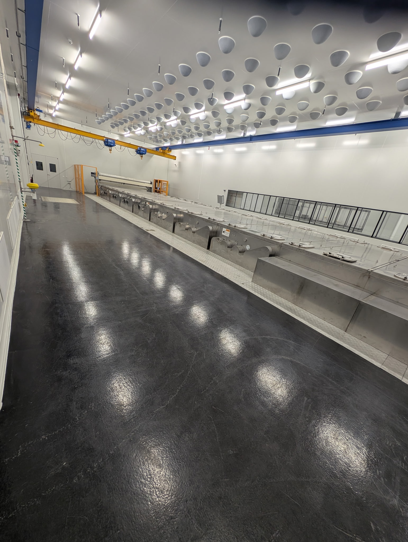 Epoxibelagt golv i industri- och lagerlokal